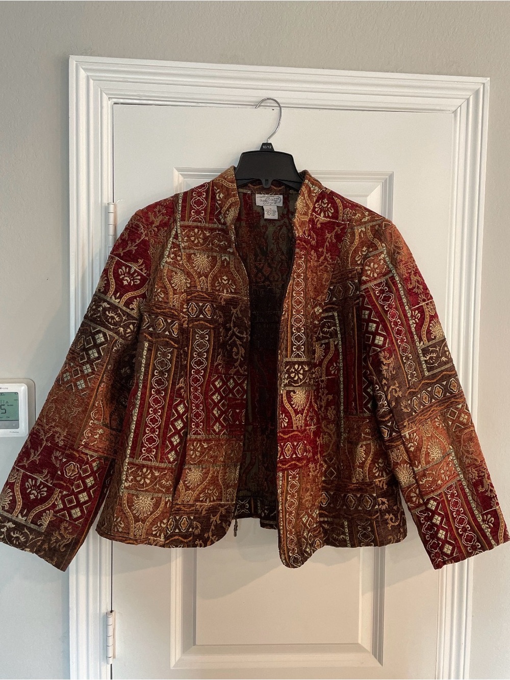 Patterned Velvet Open-Front Blazer in Red & Brown